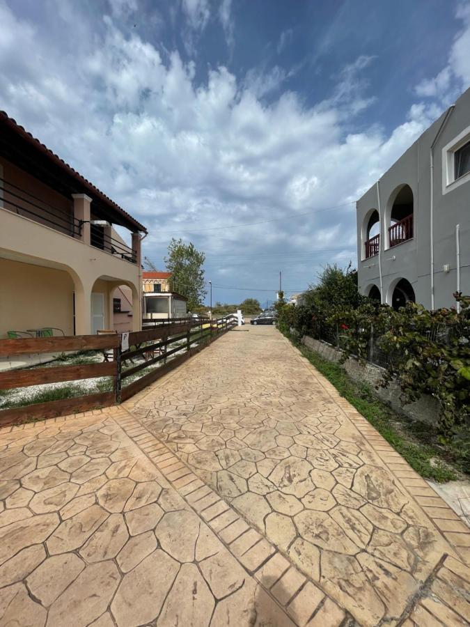 Sea & River Apartments Sidari  Ngoại thất bức ảnh